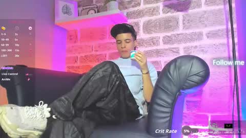 Snapshot of kevinn_blue chatting on 11/05/25, 09:15 Sexy Hot Kevin online show from 11/05/25, 09:15
