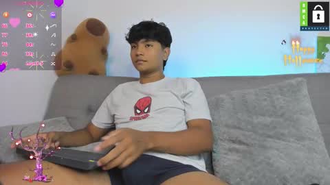 kevin and ottis online show from 10/28/25, 01:09