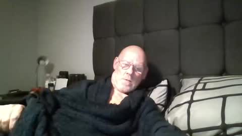 kevlooking4sez online show from 12/14/24, 09:45