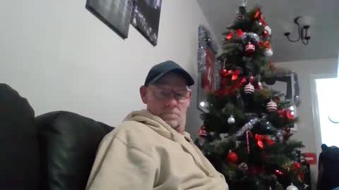 kevlooking4sez online show from 12/31/24, 12:43