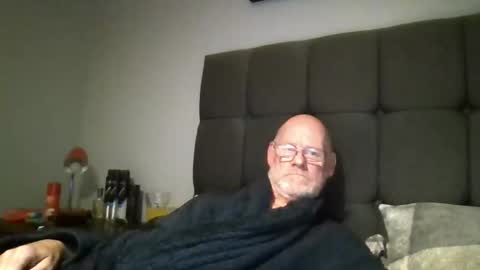 kevlooking4sez online show from 10/02/25, 12:28