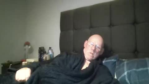 Snapshot of kevlooking4sez chatting on 05/02/26, 09:53 kevlooking4sez online show from 05/02/26, 09:53