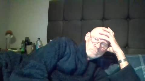Snapshot of kevlooking4sez chatting on 06/11/26, 01:27 kevlooking4sez online show from 06/11/26, 01:27