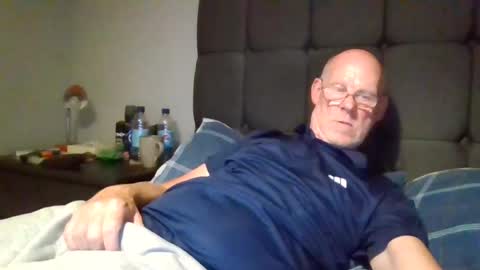 Snapshot of kevlooking4sez chatting on 06/24/26, 12:09 kevlooking4sez online show from 06/24/26, 12:09