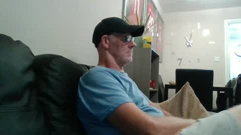 Snapshot of kevlooking4sez chatting on 06/26/26, 10:03 kevlooking4sez online show from 06/26/26, 10:03