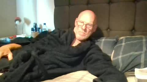 Snapshot of kevlooking4sez chatting on 06/28/26, 11:27 kevlooking4sez online show from 06/28/26, 11:27