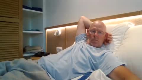 Snapshot of kevlooking4sez chatting on 07/31/26, 04:06 kevlooking4sez online show from 07/31/26, 04:06