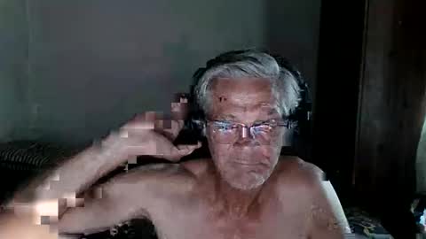 kevwestunder9696 online show from 02/24/25, 10:26