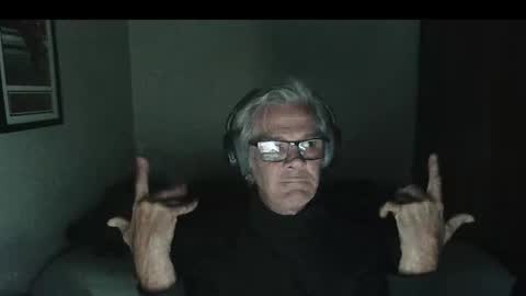 kevwestunder9696 online show from 10/18/25, 10:38