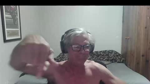 kevwestunder9696 online show from 11/09/25, 12:36