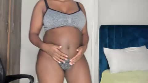 Keyara online show from 02/28/25, 08:18