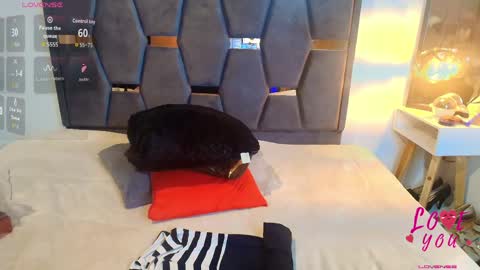 Snapshot of keyla_brunette_ chatting on 05/16/26, 12:18 KEYLA BRUNETTE online show from 05/16/26, 12:18