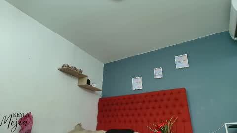 Keyla  online show from 09/10/25, 11:54