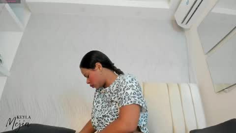 Snapshot of keyla_mejia chatting on 04/27/26, 12:03 Keyla online show from 04/27/26, 12:03
