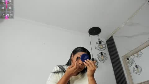 Snapshot of keyla_mejia chatting on 05/14/26, 12:01 Keyla online show from 05/14/26, 12:01