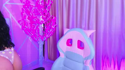 Keyla noa online show from 11/19/25, 07:25