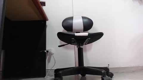     online show from 11/05/25, 03:34