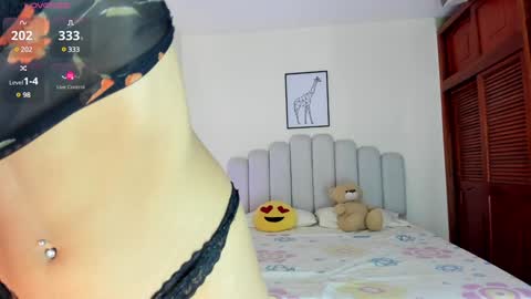 Snapshot of keylly_cute chatting on 12/18/24, 02:32 keylly online show from 12/18/24, 02:32