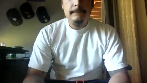 Snapshot of keyway1 chatting on 10/04/25, 08:40 keyway1 online show from 10/04/25, 08:40