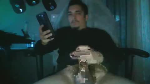 Snapshot of keyway1 chatting on 10/21/25, 03:57 keyway1 online show from 10/21/25, 03:57