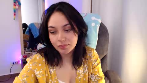 Snapshot of khal_girl chatting on 04/27/26, 03:37 Liss online show from 04/27/26, 03:37