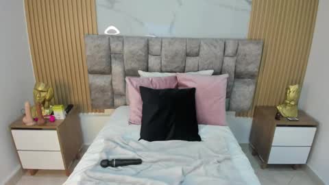 khalifa online show from 02/19/25, 11:04