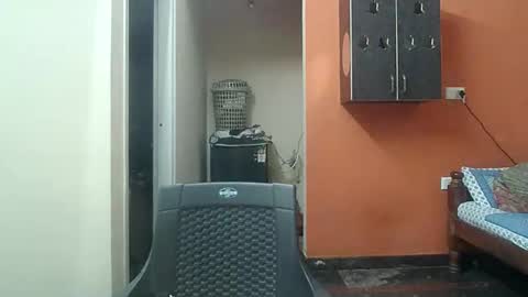 Snapshot of khan3043 chatting on 10/21/25, 07:14 Khan3043 online show from 10/21/25, 07:14