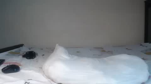 Snapshot of khariba chatting on 02/28/26, 01:45 Wetpussy online show from 02/28/26, 01:45