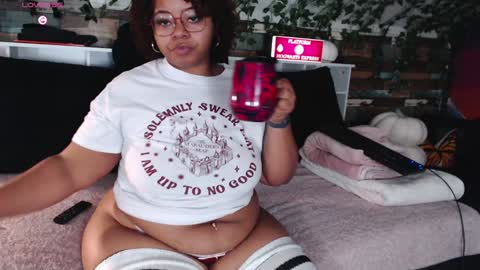 Khaya online show from 12/22/24, 11:11