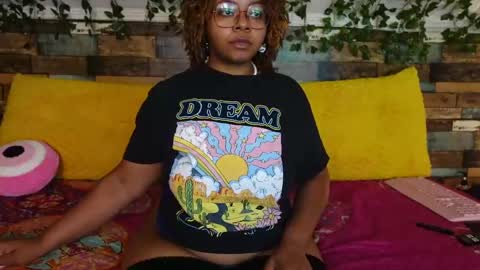 Khaya online show from 09/14/25, 11:42