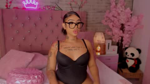 Khelany Isyy  online show from 09/28/25, 01:27