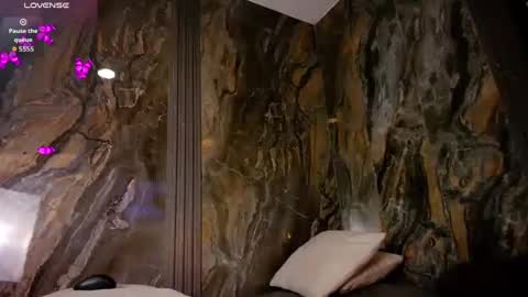 khler_angelis online show from 09/22/25, 12:18