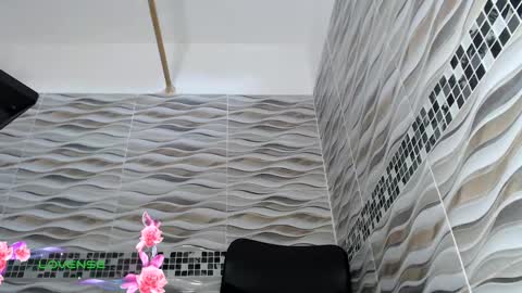 khloe33 online show from 11/16/25, 07:19