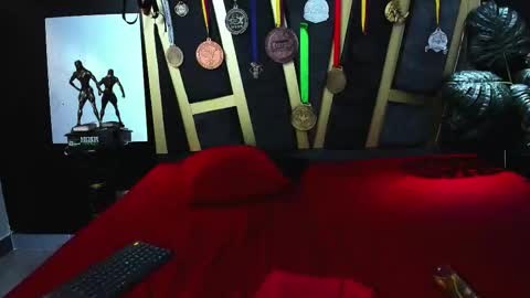    online show from 03/25/26, 06:25