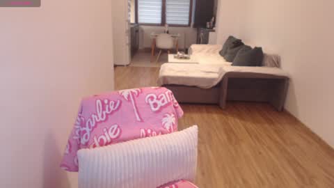 Snapshot of khloe_star chatting on 01/31/25, 12:29 Khloe online show from 01/31/25, 12:29