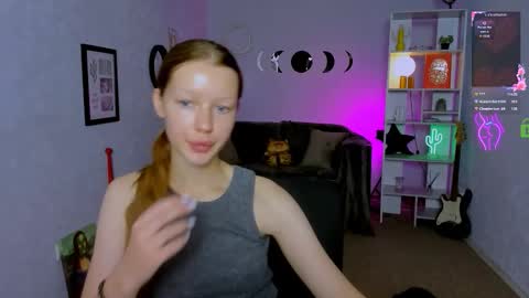Snapshot of khloebeauty chatting on 10/01/25, 06:08 khloebeauty online show from 10/01/25, 06:08
