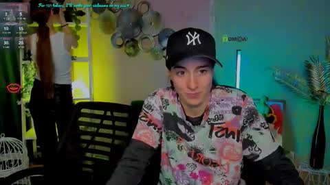 Snapshot of khloebeauty chatting on 10/07/25, 07:44 khloebeauty online show from 10/07/25, 07:44