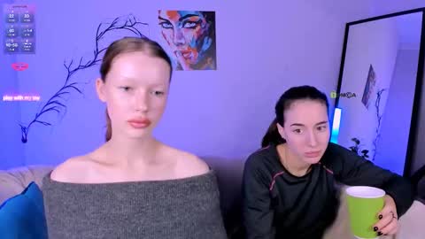 Snapshot of khloebeauty chatting on 10/18/25, 07:14 khloebeauty online show from 10/18/25, 07:14