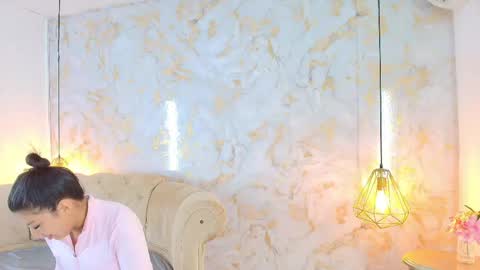 Khloe online show from 05/31/26, 06:09