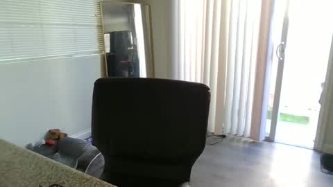 khloemariexoxo  online show from 04/15/26, 06:48