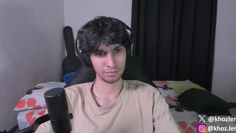 khozler_ online show from 10/27/25, 04:16