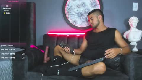 Khriss brown online show from 01/17/25, 11:07