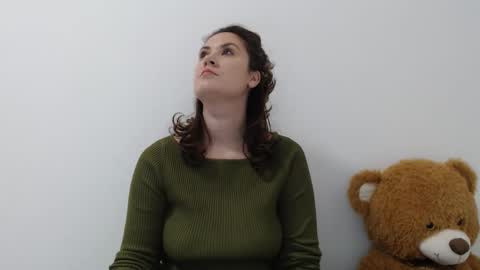 Sarah online show from 02/12/26, 06:03