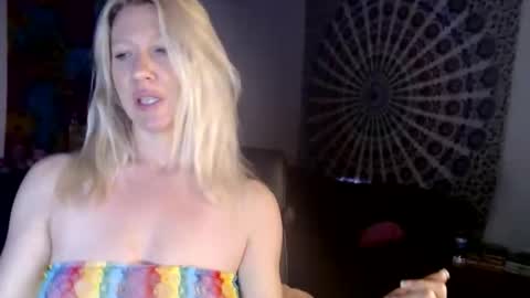 KELLYWILDNNOUT online show from 04/01/26, 12:39