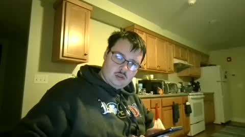 Snapshot of ki983799 chatting on 03/08/25, 01:17 CJ online show from 03/08/25, 01:17