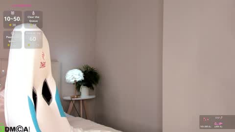 Ellie online show from 04/20/26, 02:36