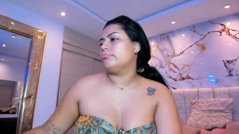 Snapshot of kiana_cream chatting on 04/25/26, 11:46 N M online show from 04/25/26, 11:46