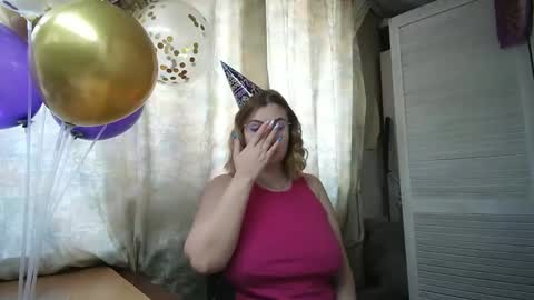 Snapshot of kianna_dior_ chatting on 02/08/25, 10:18 kianna_dior_ online show from 02/08/25, 10:18