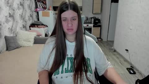 kianna_dior_ online show from 11/13/25, 10:58