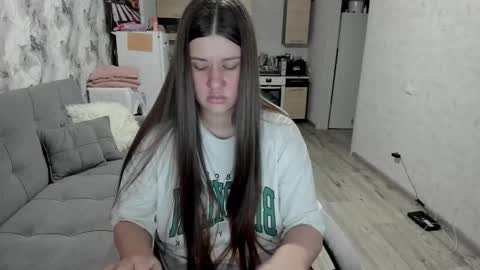 kianna_dior_ online show from 11/26/25, 10:38